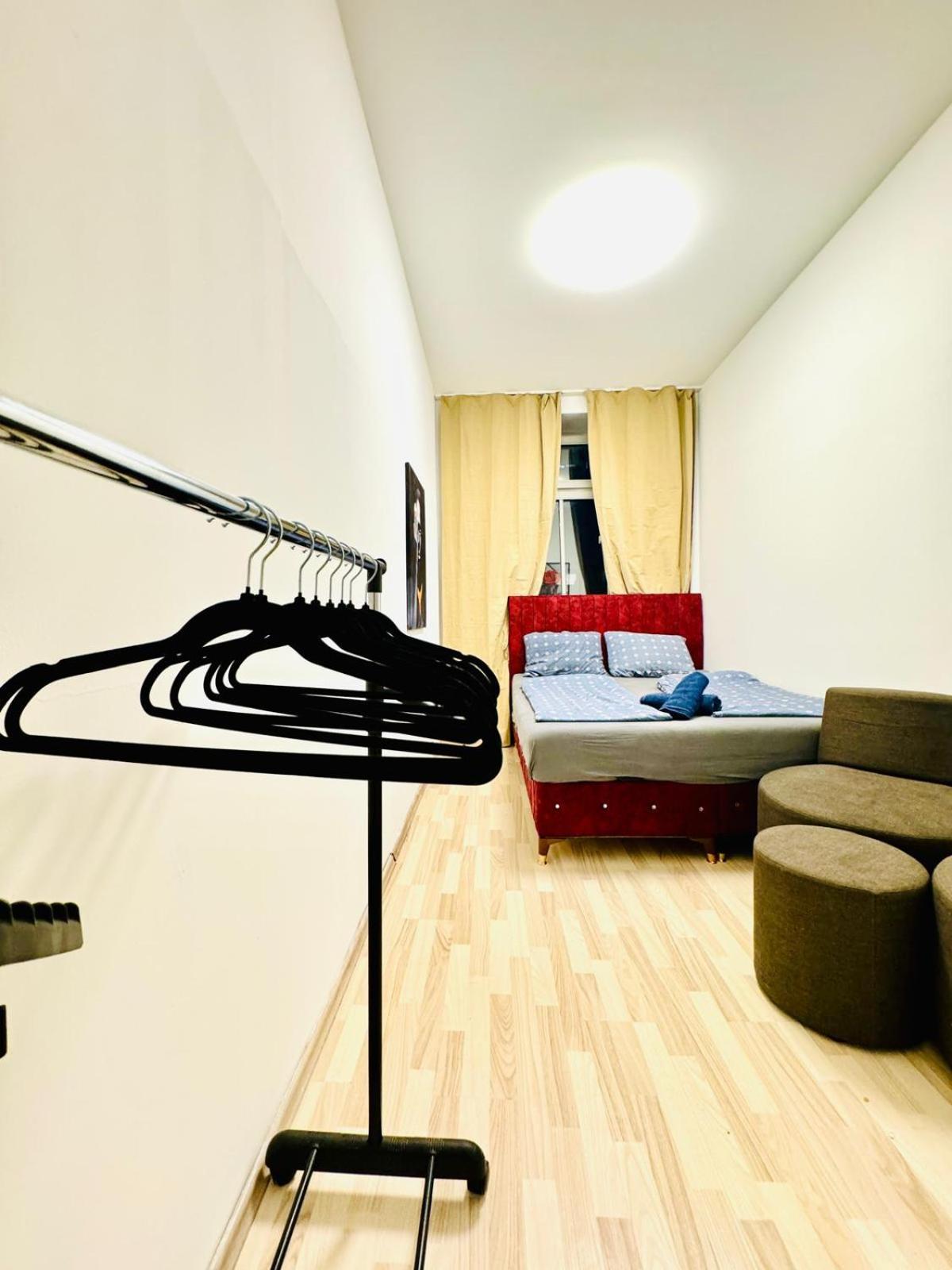 4br In A Shared Apt, 10 Min To Fac Platz Wien